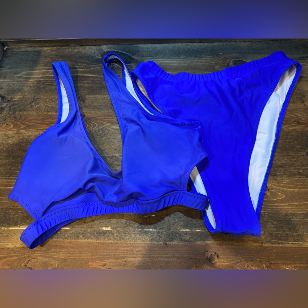 Cobalt blue 2 piece swimsuit—Size XL. LIKE NEW